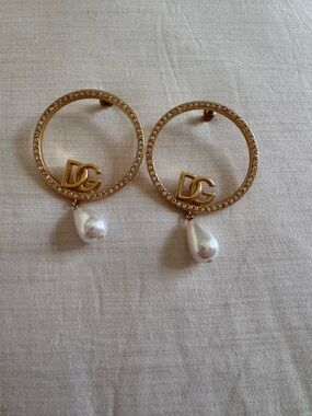 Dolce & Gabbana Gold Crystal Hoop Earrings with White Pearl Drops